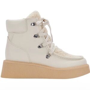 Like New Dolce Vita Jasmine Booties in Ivory Stella - Size 9